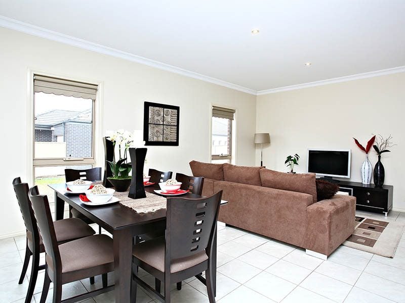 5 Studley Park Way, Caroline Springs - Thumbnail 5