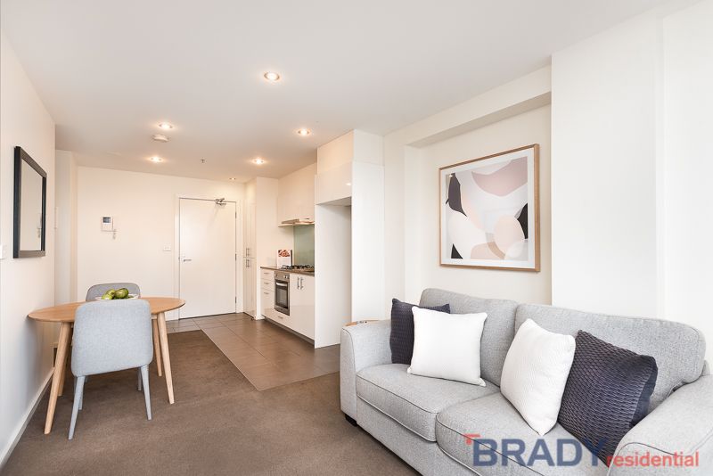 2403/8 Exploration Lane MELBOURNE VIC, Melbourne - Thumbnail 4
