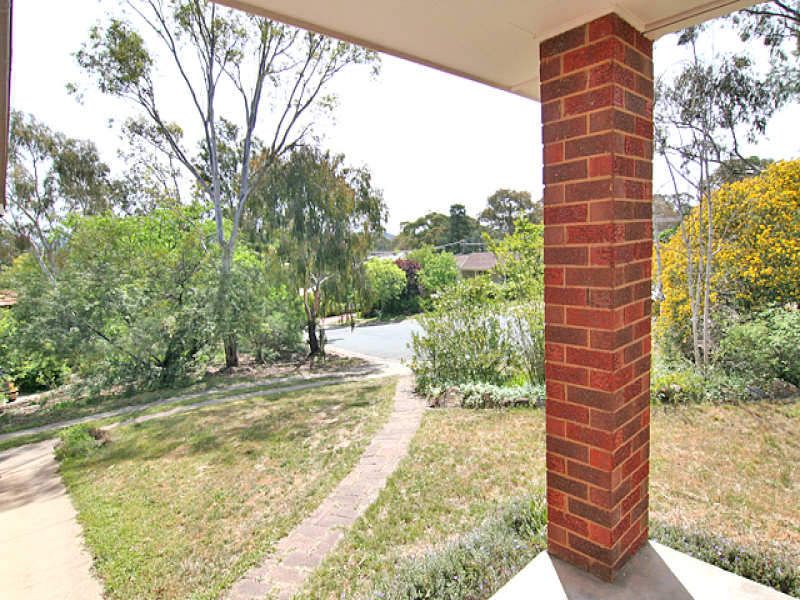 12 Broun Place, Kambah - Thumbnail 3