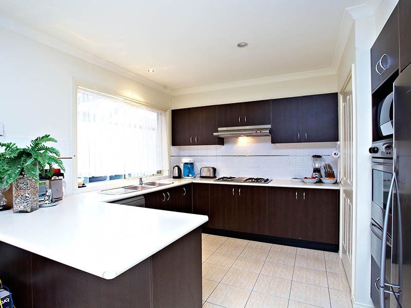 25 Henry Drive, Altona Meadows - Thumbnail 3