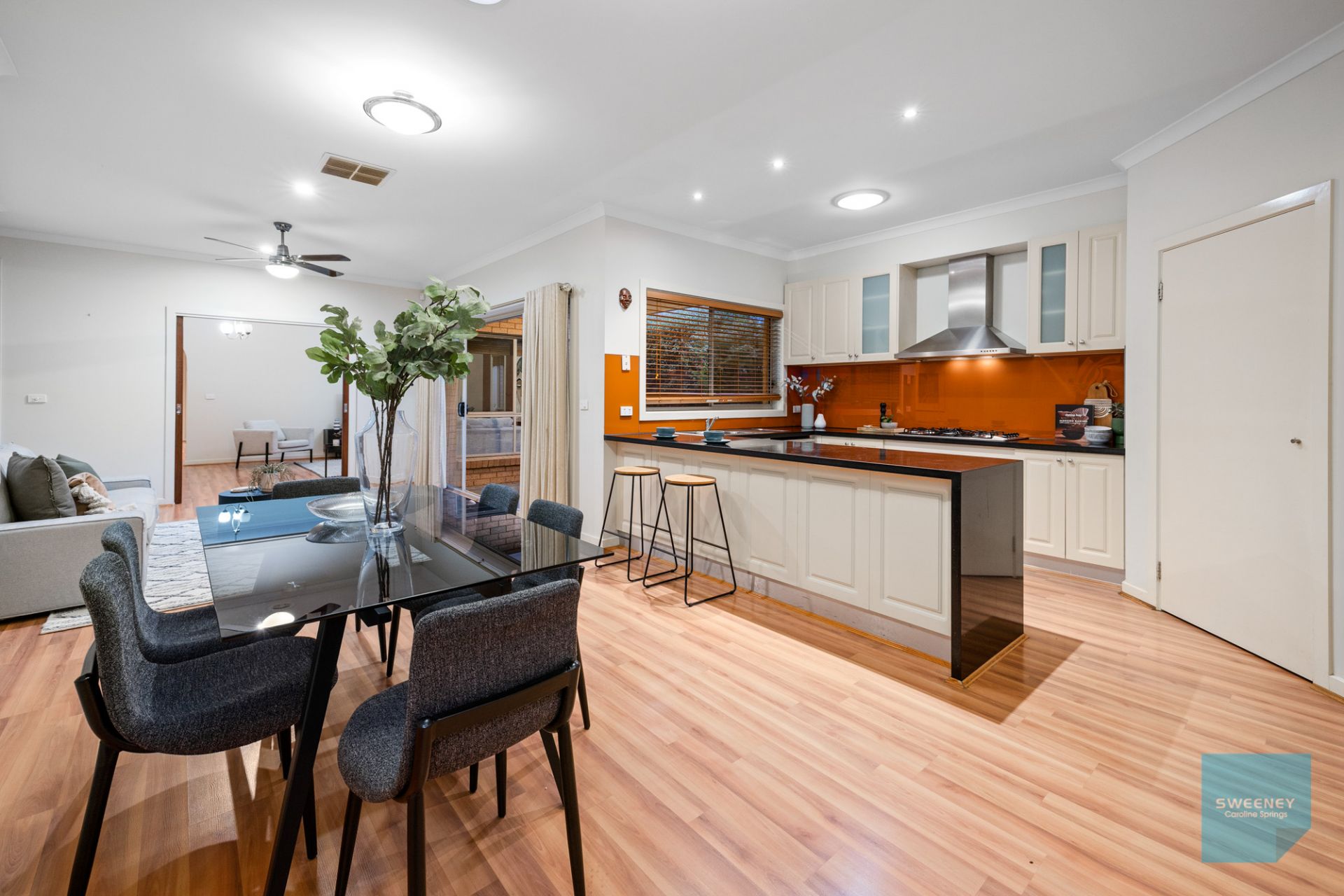 31 Clementson Drive, Caroline Springs - Thumbnail 8