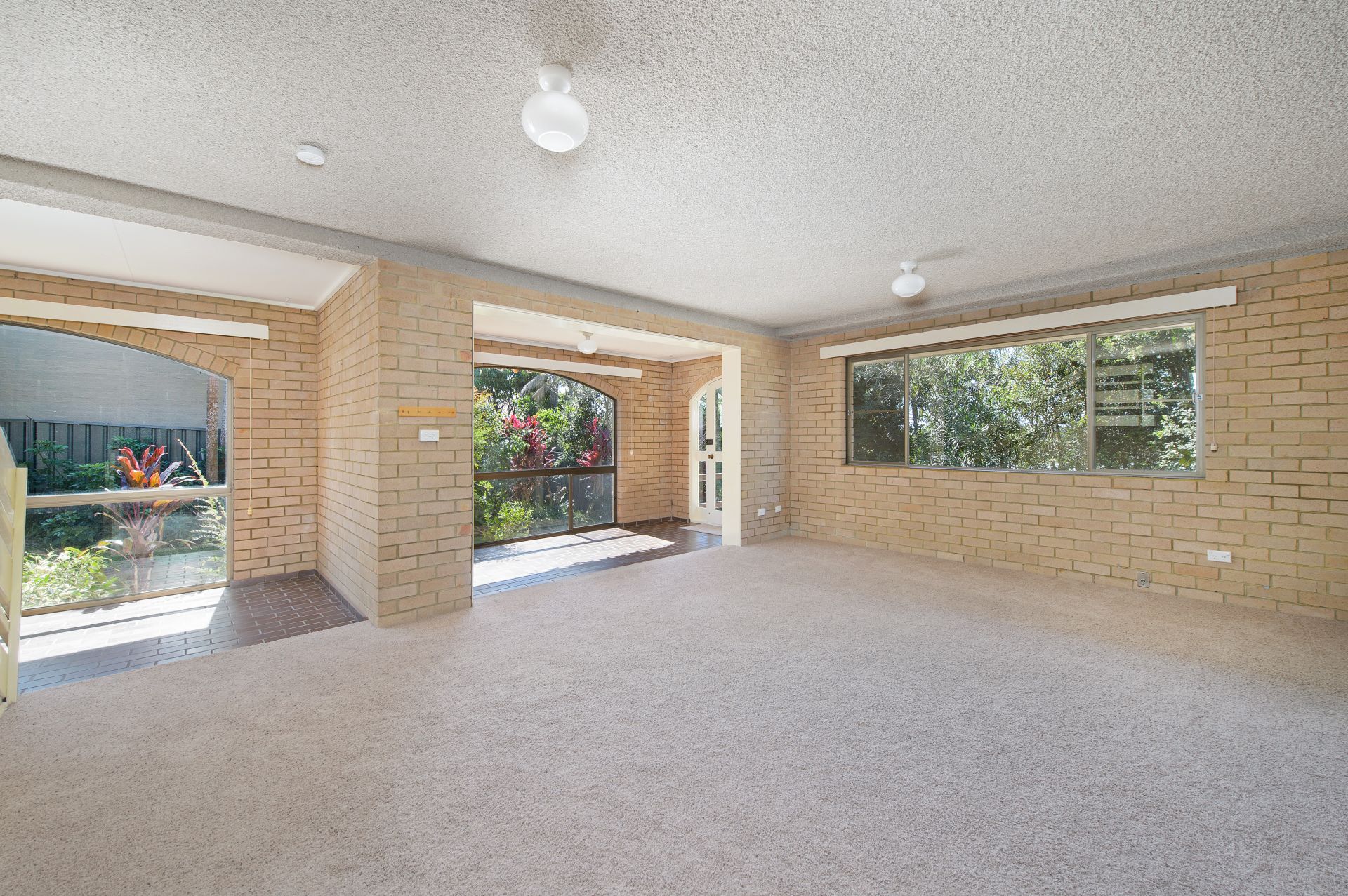 6 Kadina Crescent Port Macquarie NSW, Port Macquarie - Thumbnail 2