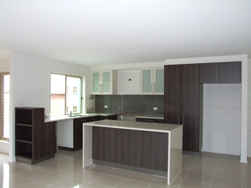 2/84 Underbank Blvd, Bacchus Marsh - Thumbnail 4