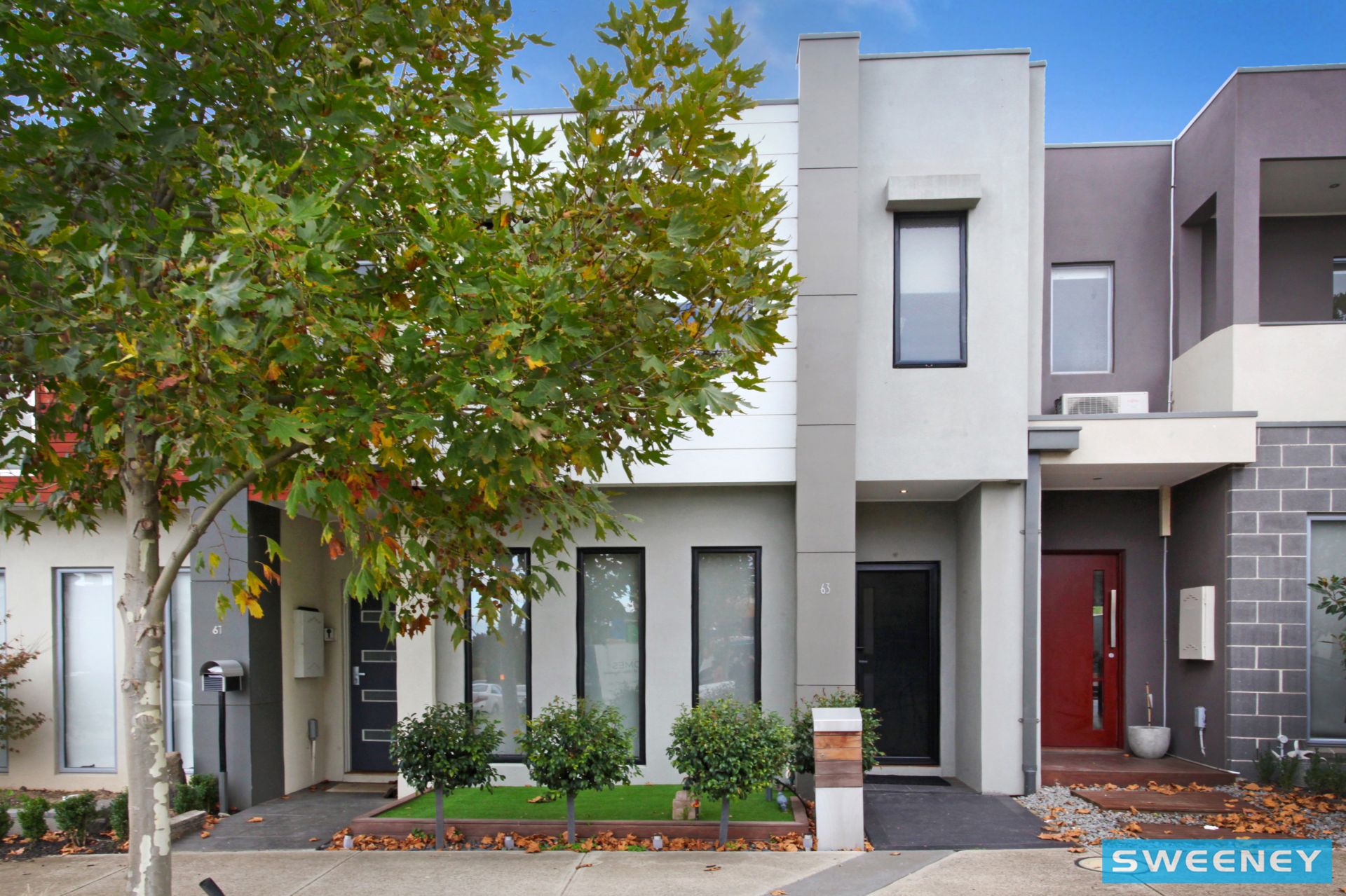 63 The Esplanade, Caroline Springs - Thumbnail 2