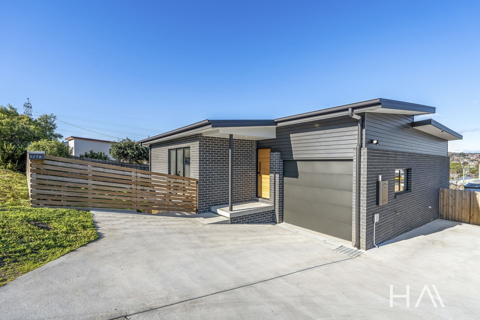 2/1A Chestnut Avenue Lutana, Lutana - Thumbnail 2