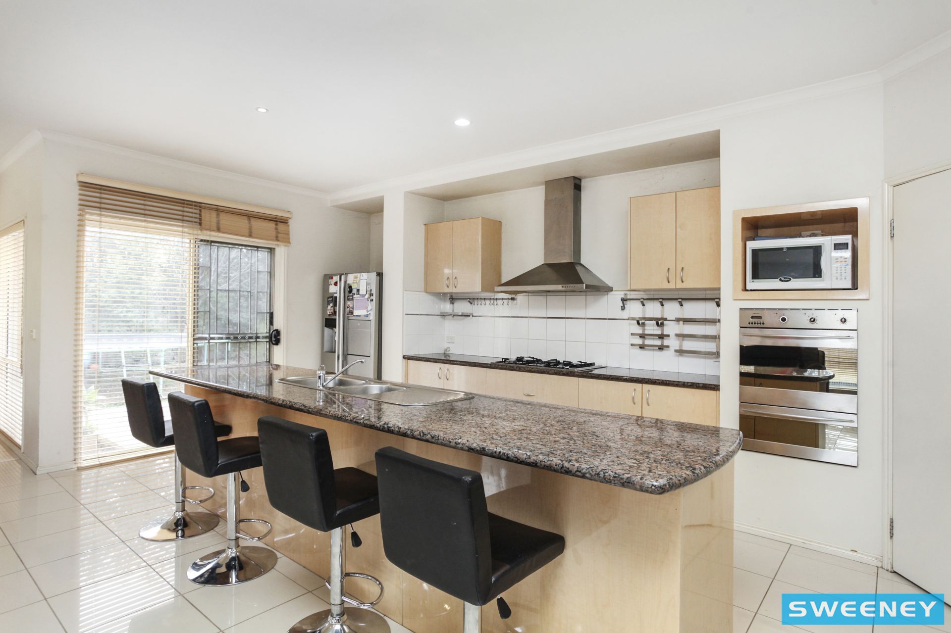 16 Herrington Turn, Caroline Springs - Thumbnail 7