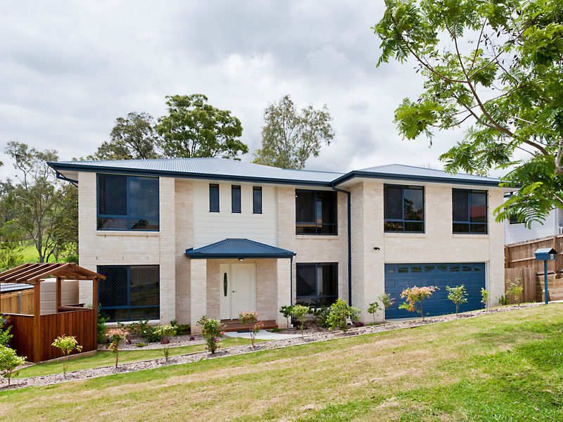 8 Highbury Place, Upper Kedron AUMR Property
