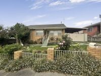 30 Firmin Road, Churchill VIC