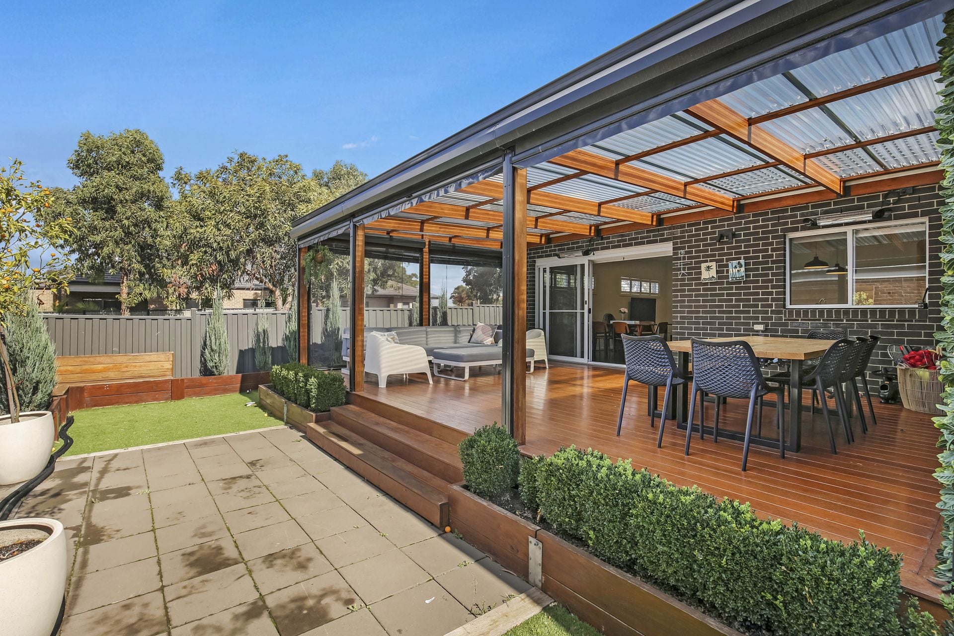 An Entertainer's Delight With Space For The In-Laws!
