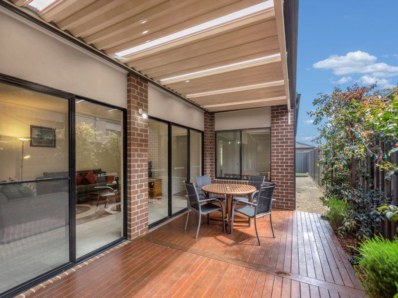 33 Erskine Road MERNDA, Mernda - Thumbnail 2