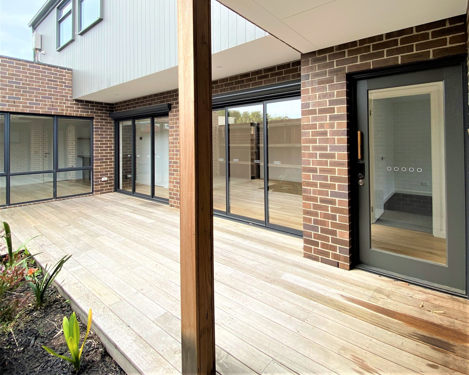 Architect design & a touch of class!