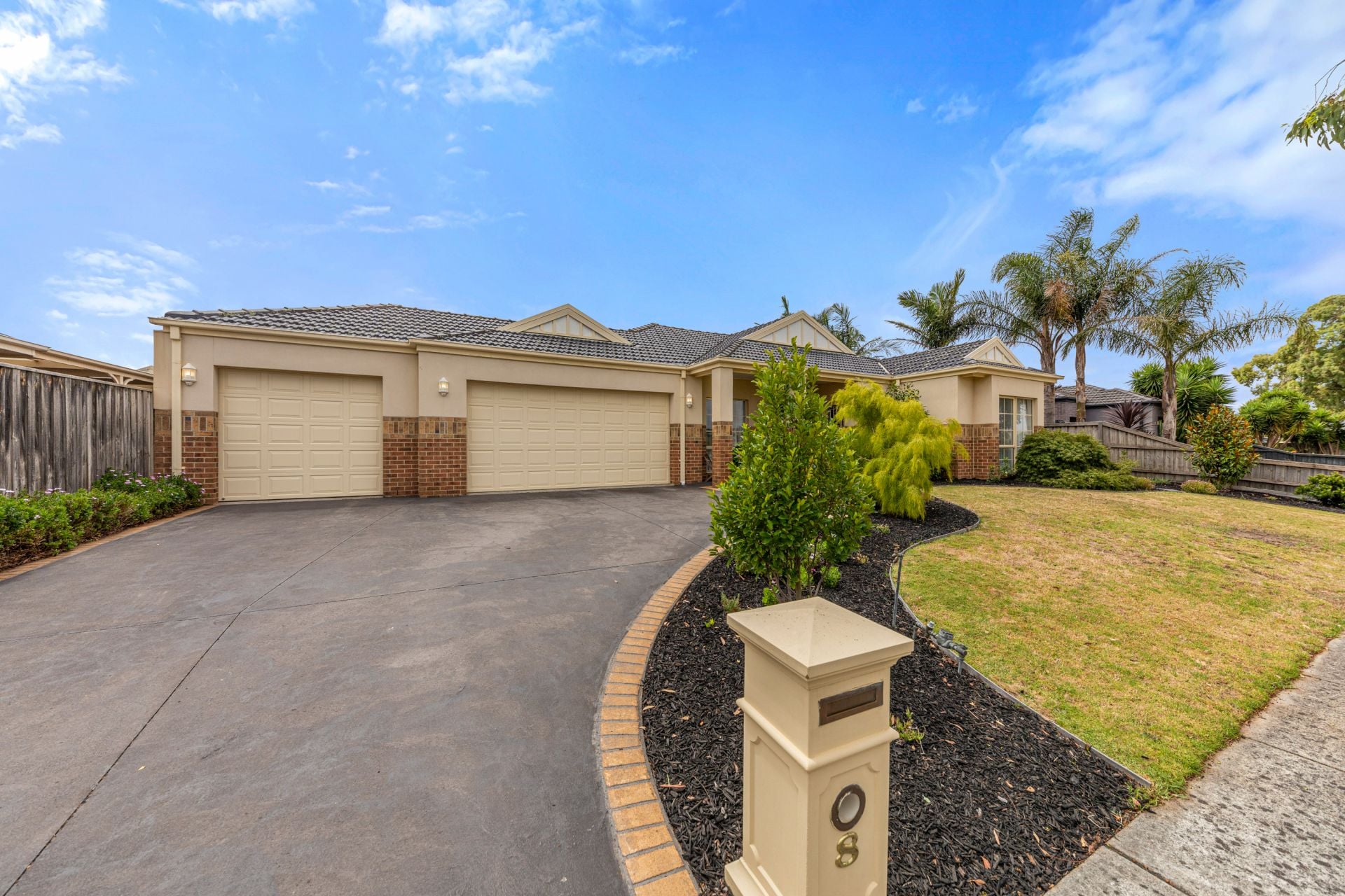 8 Dennis Avenue, Pakenham OBrien Real Estate