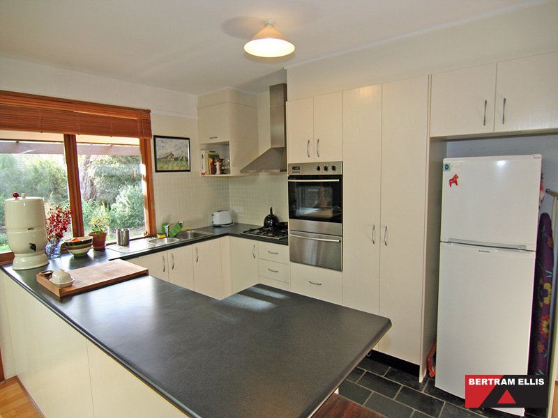 71 Wybalena Grove, Cook - Thumbnail 5