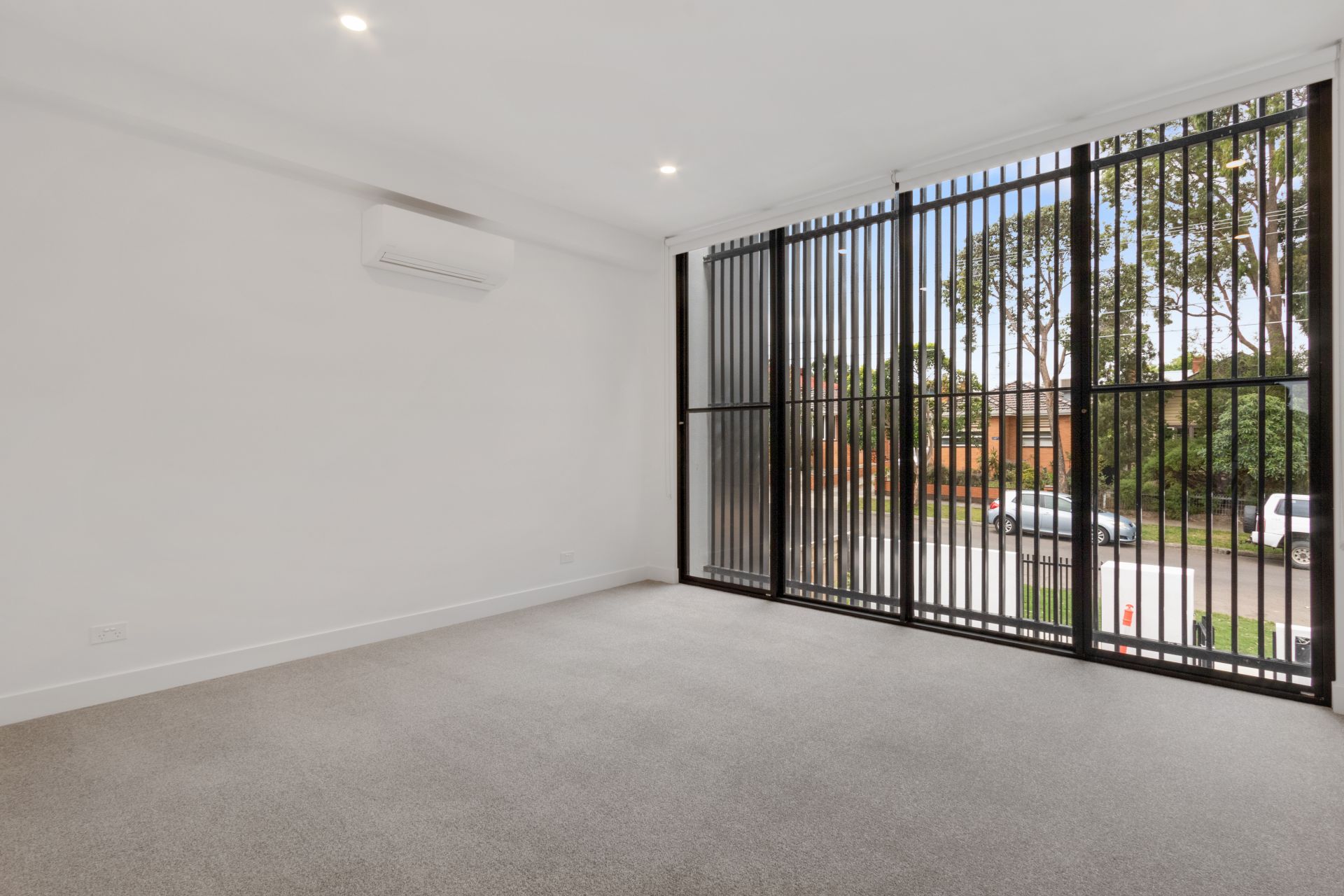 Modern Living on a Grand Scale!