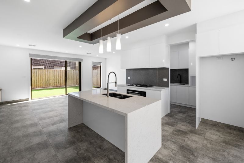 3 Shadow Street, Deanside