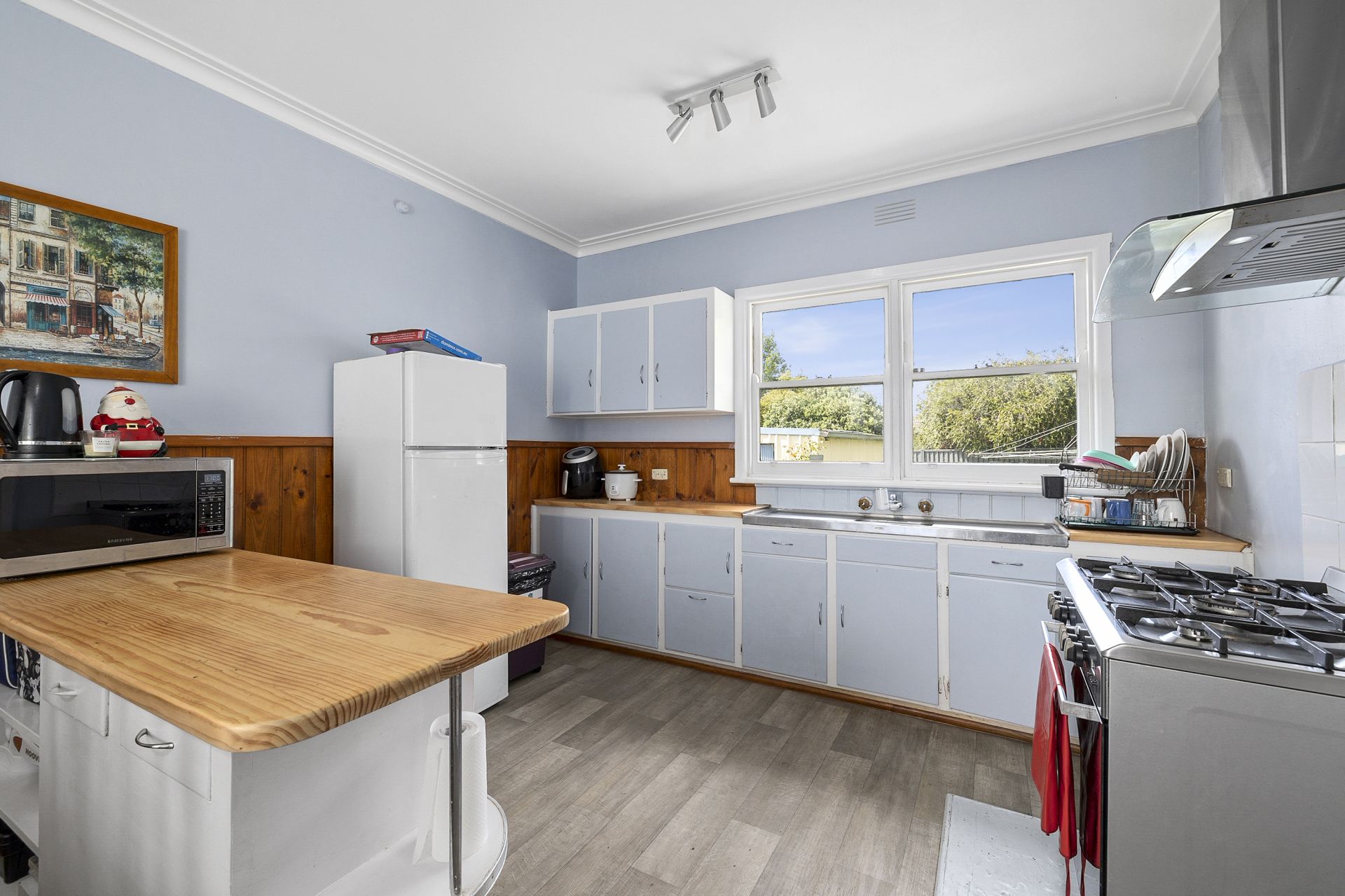 1023 Norman Street, Wendouree, Wendouree - Thumbnail 7