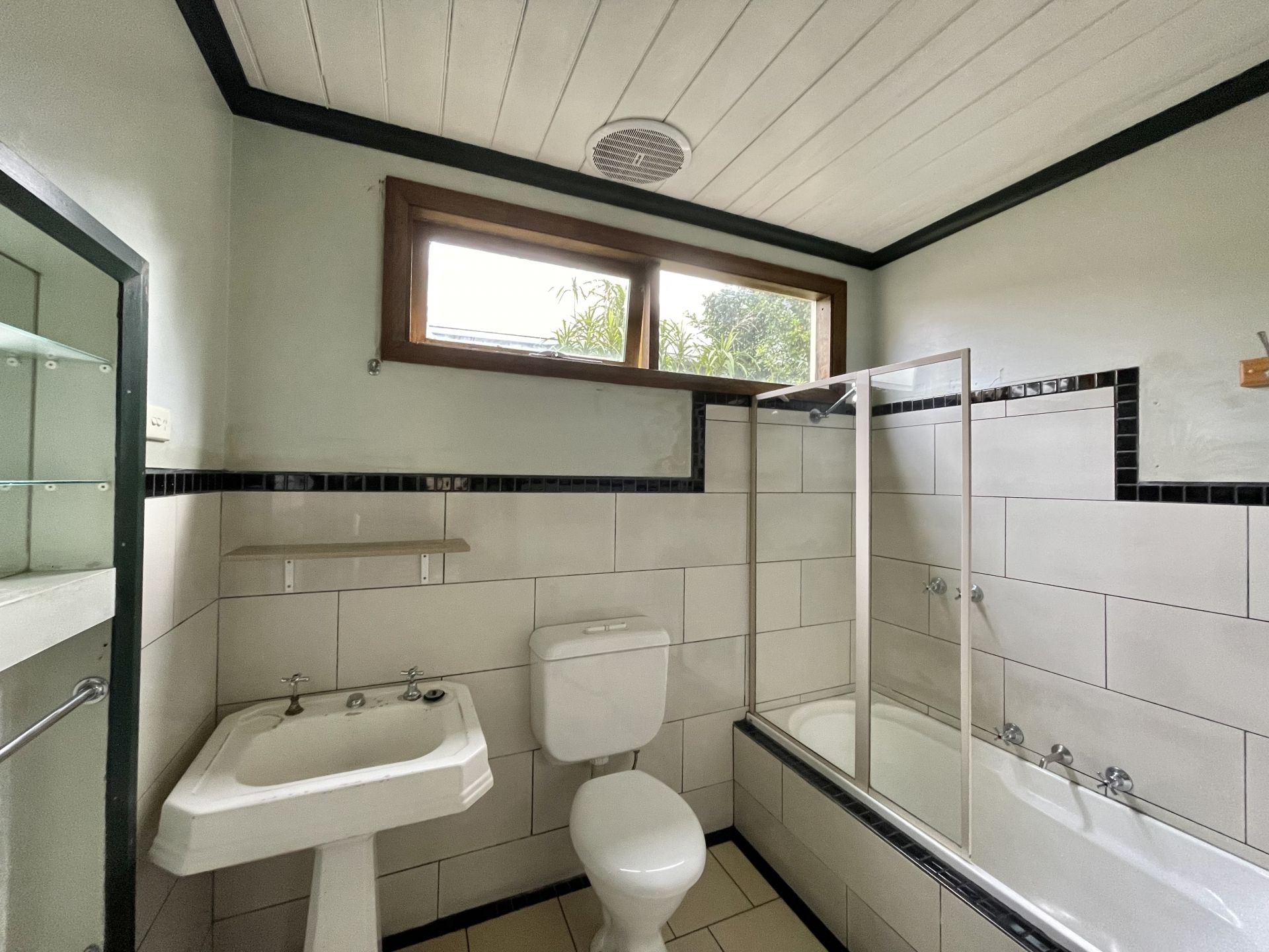 Stunning Federation Californian Bungalow In The Ideal Location!