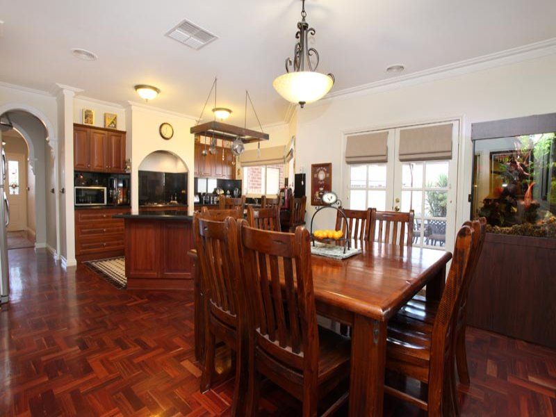 38 Edgbaston Parade, Caroline Springs - Thumbnail 5