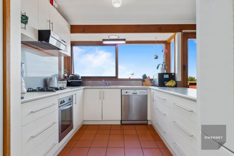 9 Watson Street, Bacchus Marsh - Thumbnail 4