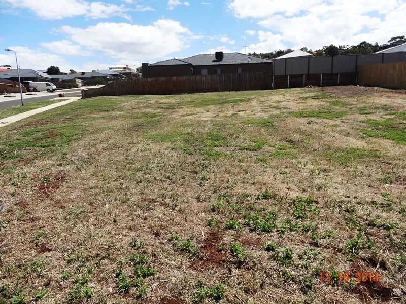 65 Riversdale Crescent, Bacchus Marsh - Thumbnail 2