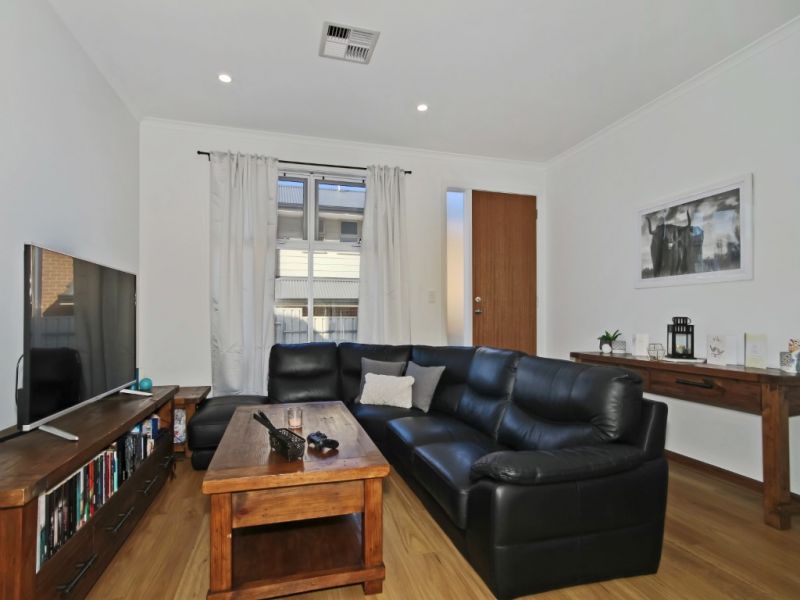 2/18 Hillier Road, Morphett Vale - Thumbnail 4