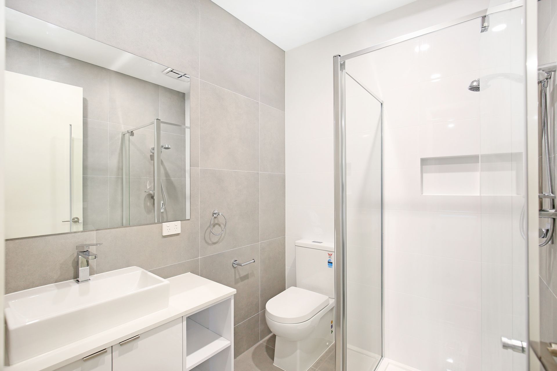 IMPRESSIVE DESIGN AND SOPHISTICATION