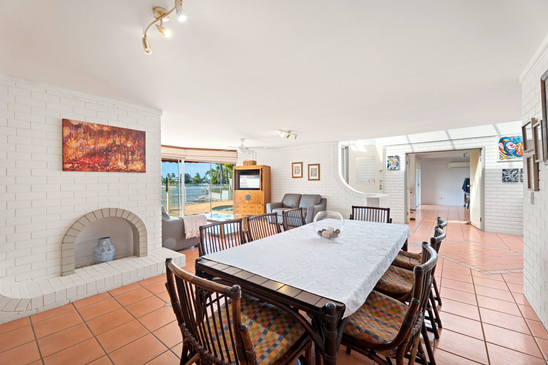 $ 1,500,000, Runaway Bay - Thumbnail 8