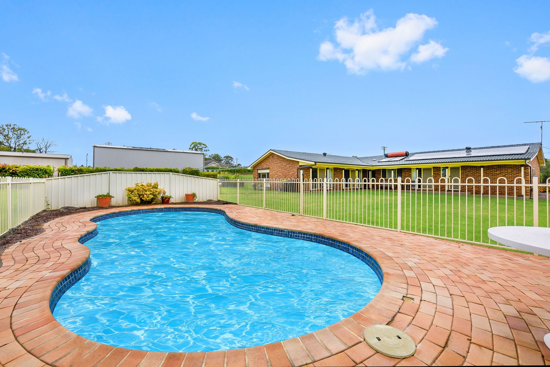 25 Braikfield Avenue, Kemps Creek United Realty