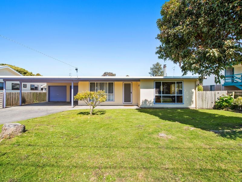 11 McLennan Street, Apollo Bay - Thumbnail 3