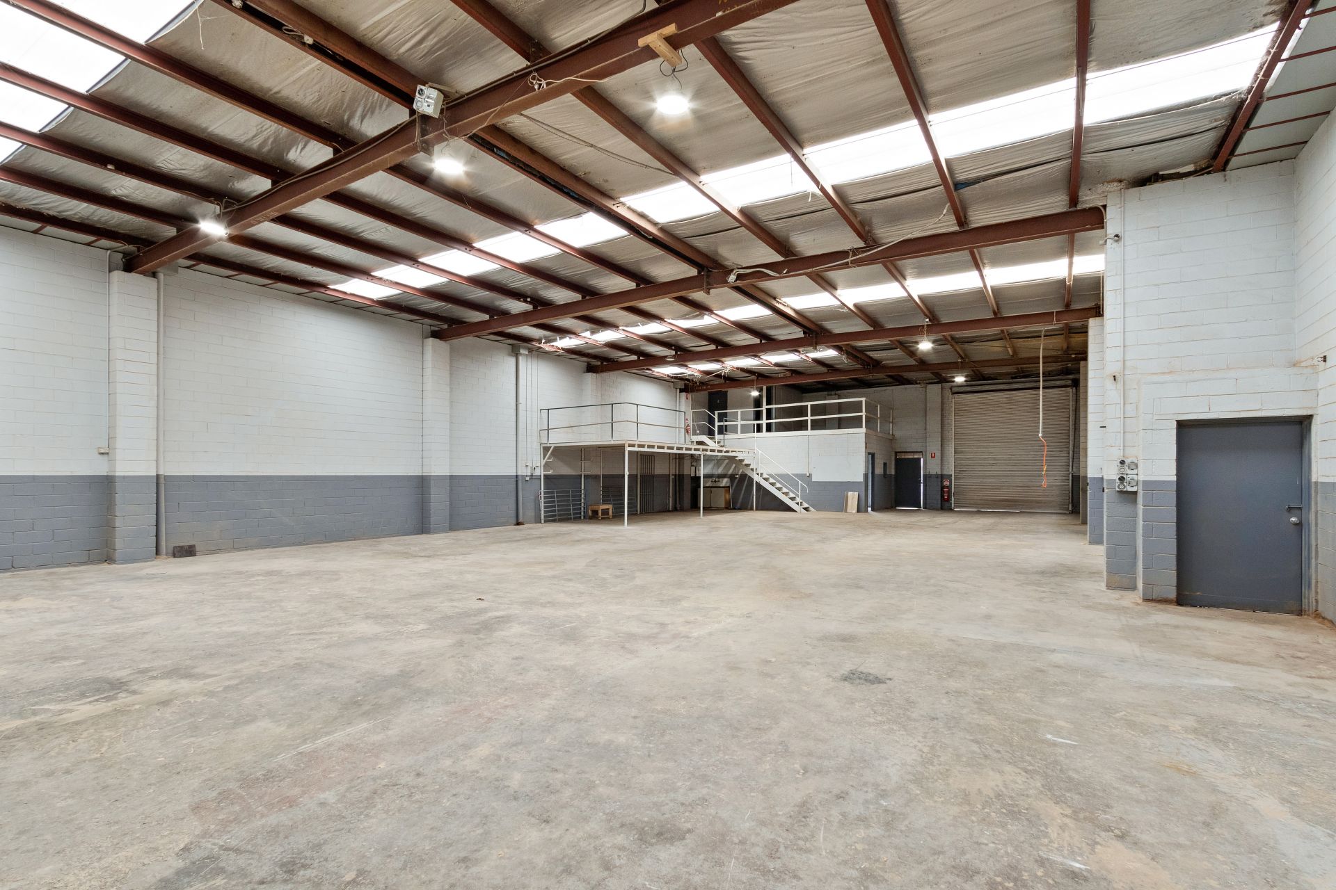 PRIME LOCATION IN THOMASTOWN