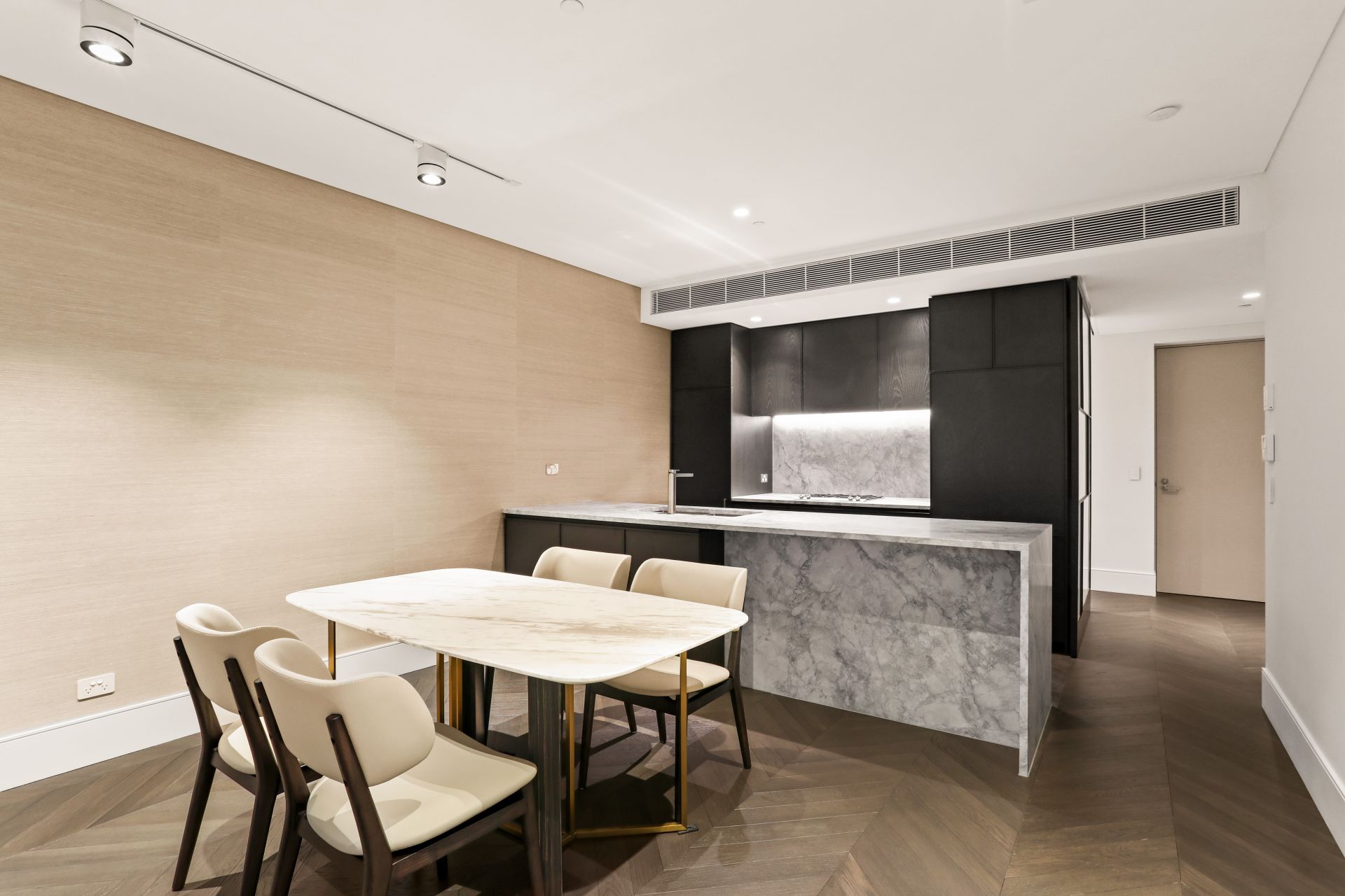 1702/130 Elizabeth Street, Sydney, Sydney - Thumbnail 4