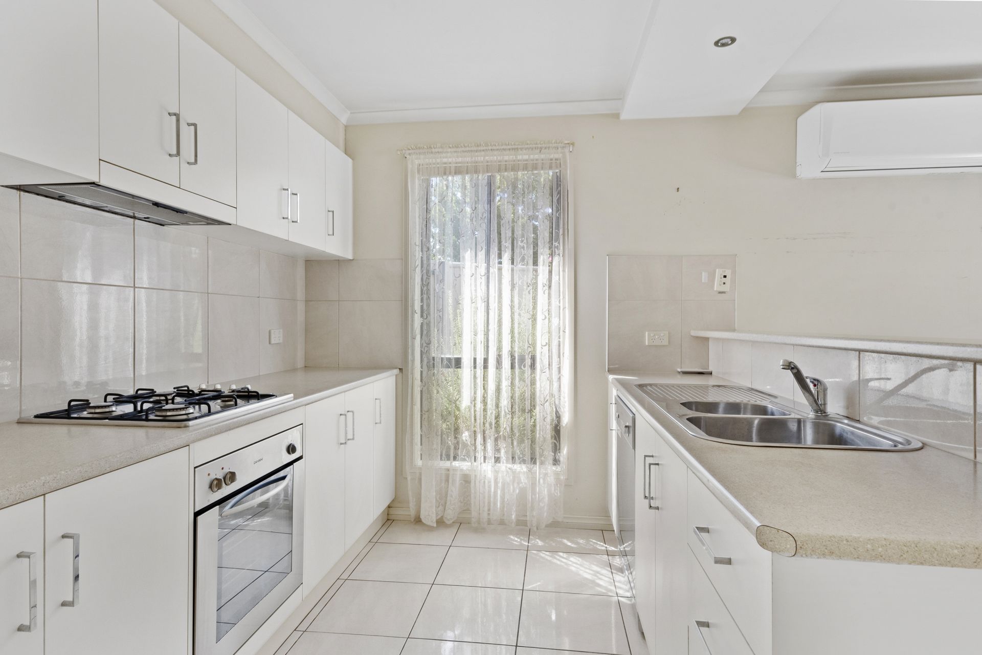 1/15 Nish Street, Flora Hill Bendigo Ballarat Real Estate Pty Ltd