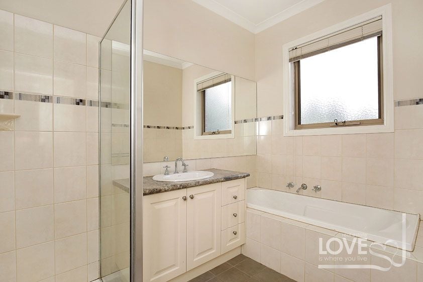 BE QUICK, RENT REDUCED