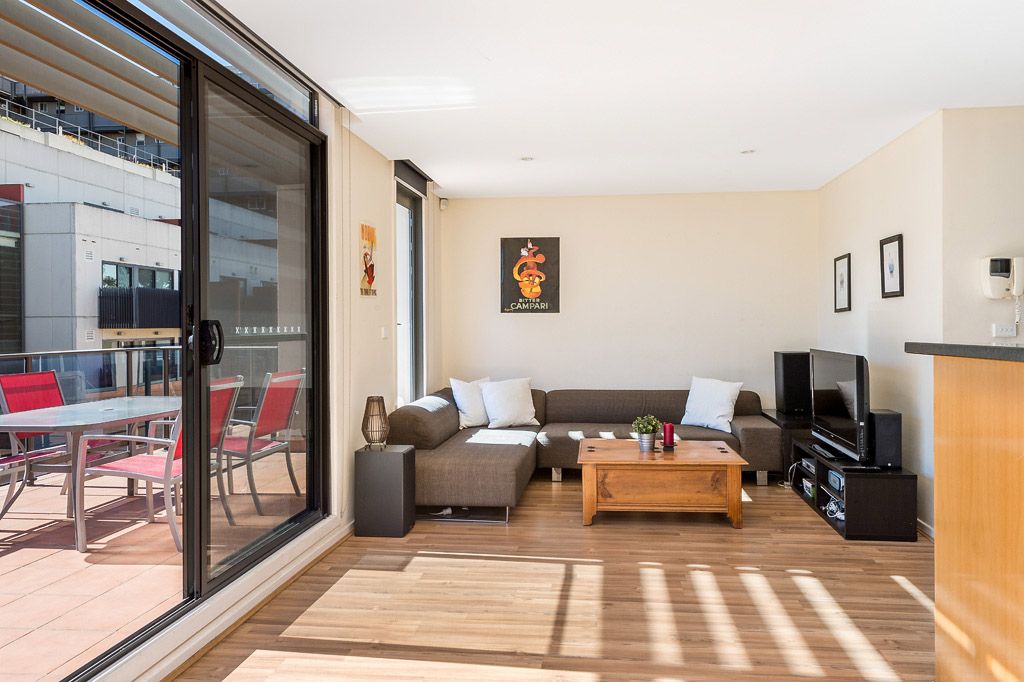 Sold - Light Filled Top Floor Retreat with Urban Views