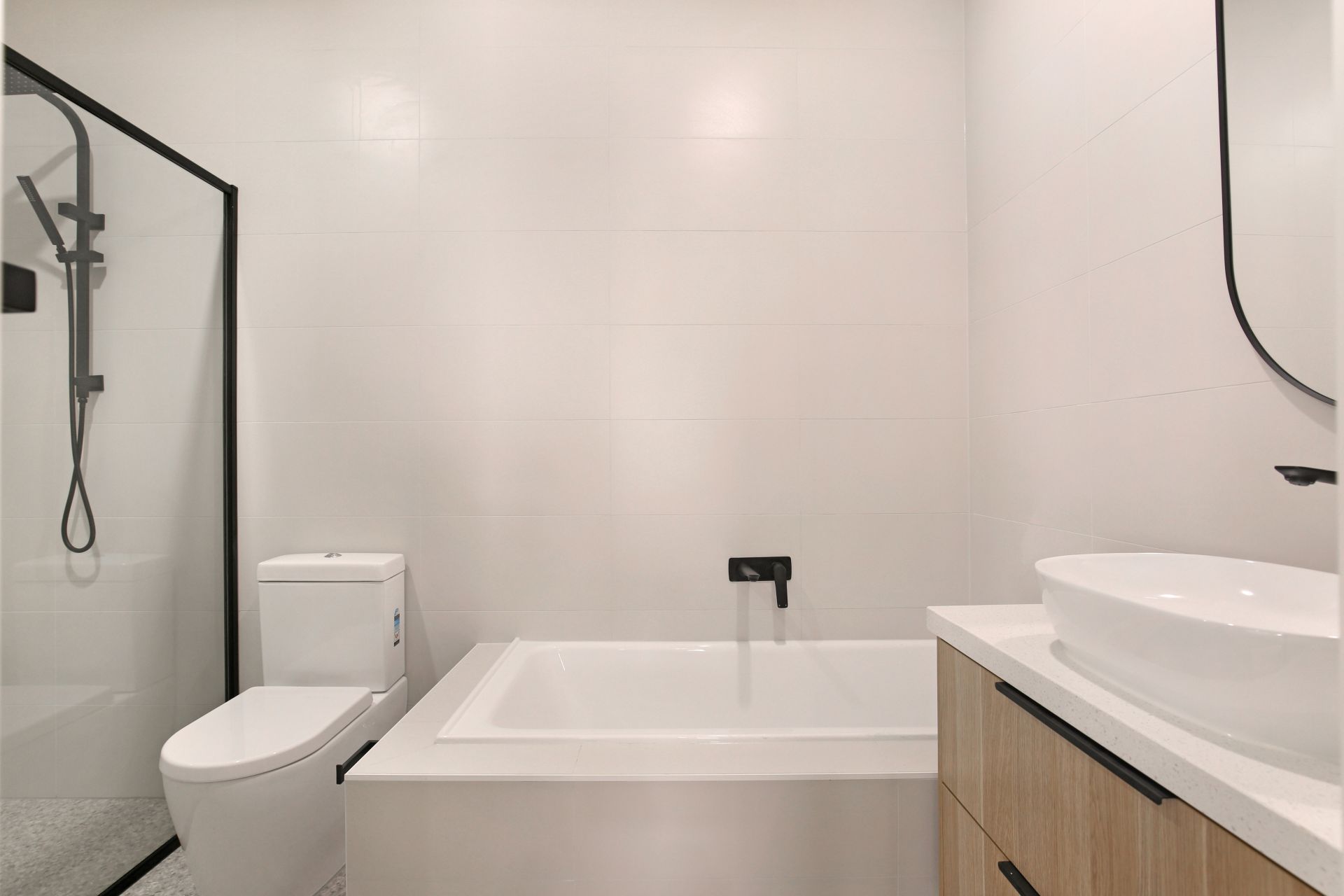 BRAND NEW 3 Bed townhouse in convenient location !! Private Viewings are welcome