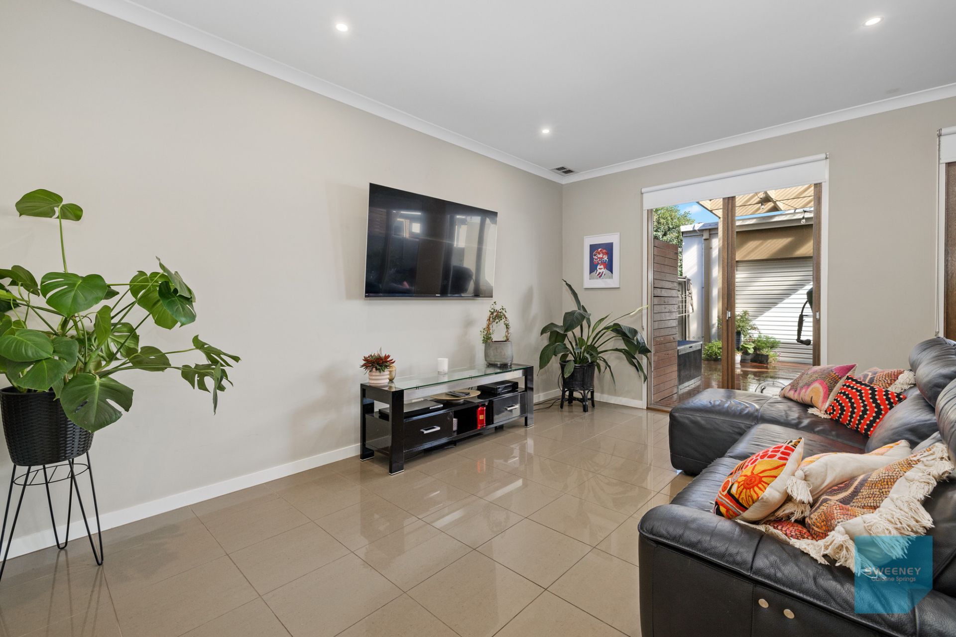 14 Greville Street, Caroline Springs - Thumbnail 7