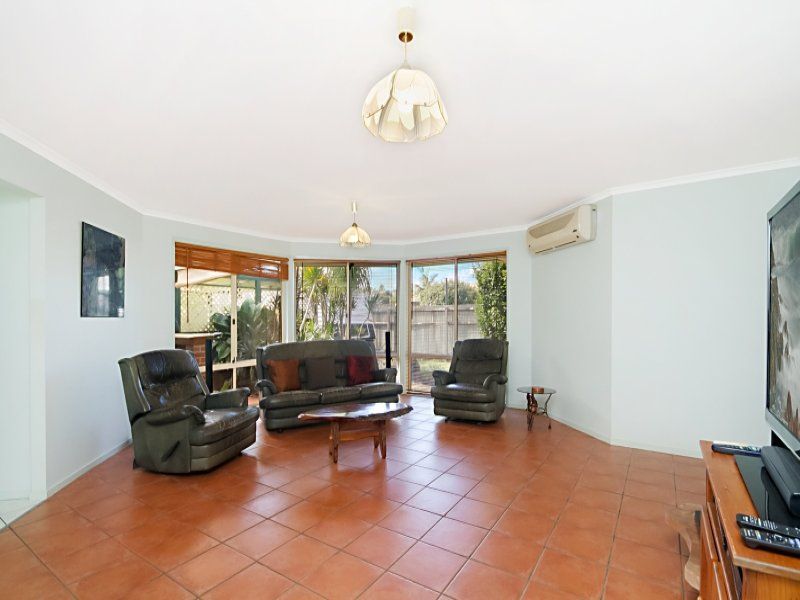 7 Vintage Lakes Drive TWEED HEADS SOUTH NSW, Tweed Heads South - Thumbnail 4