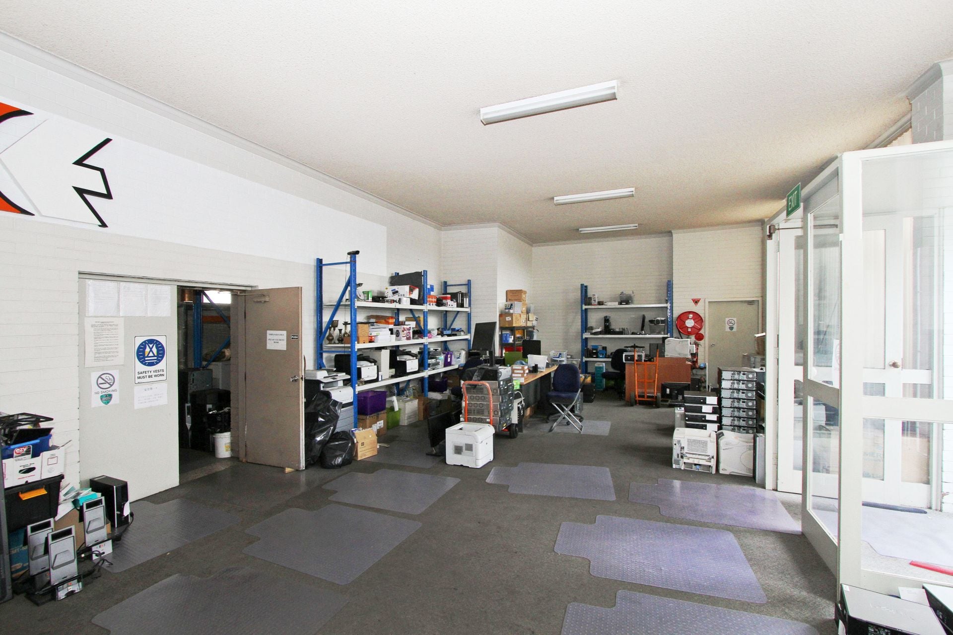 Versatile Warehouse/Factory off Hume Highway