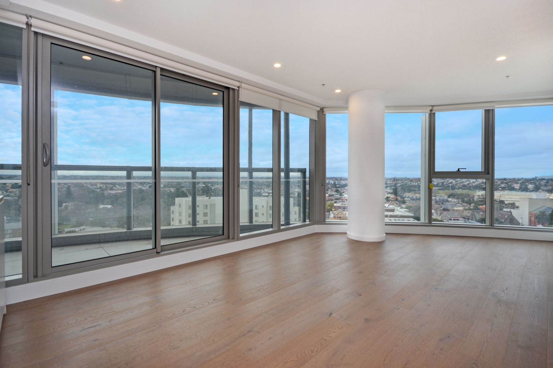 PREMIUM APARTMENT LIVING