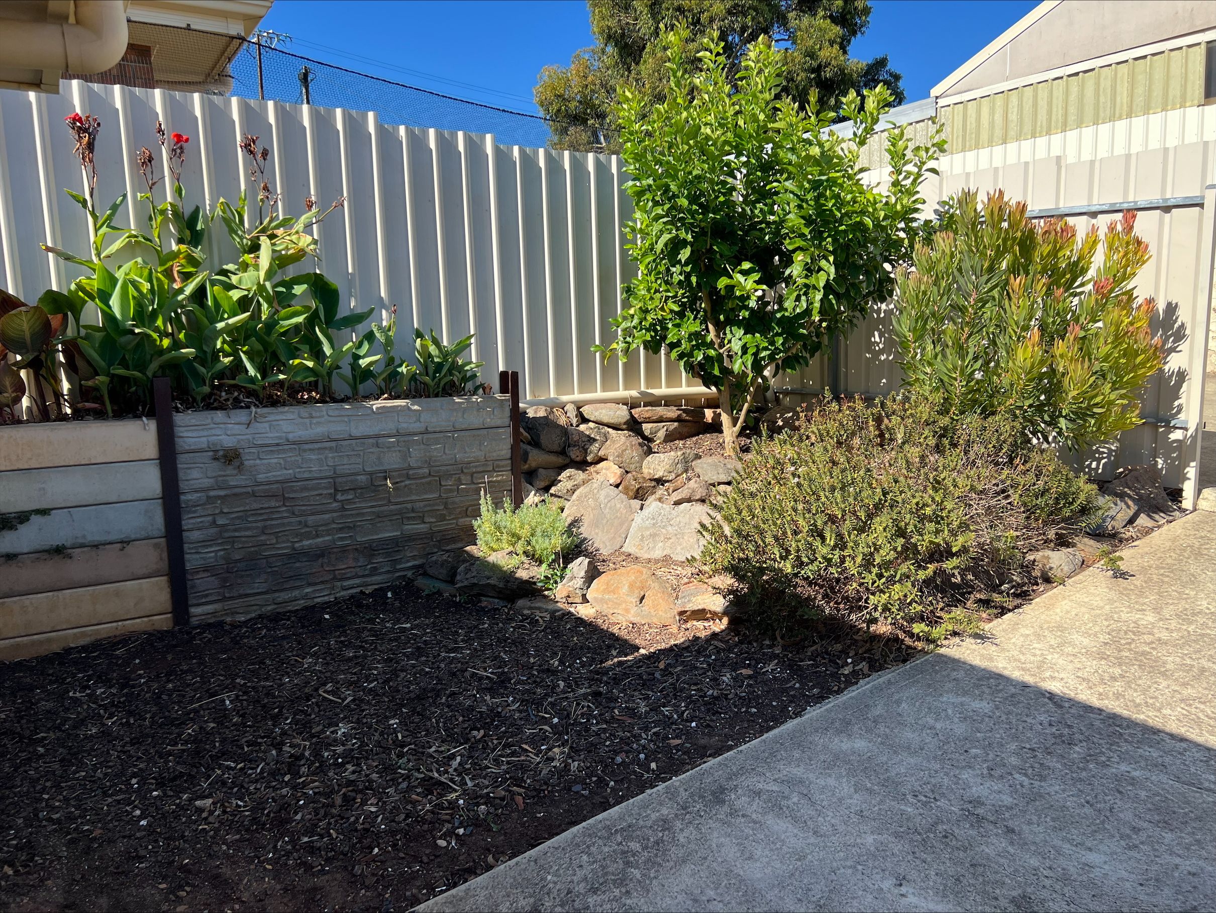 2/6 Booth Avenue Morphett Vale 5162