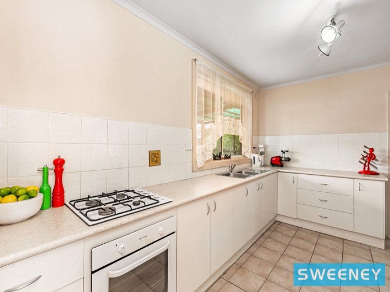9 Carruthers Court, Altona - Thumbnail 4