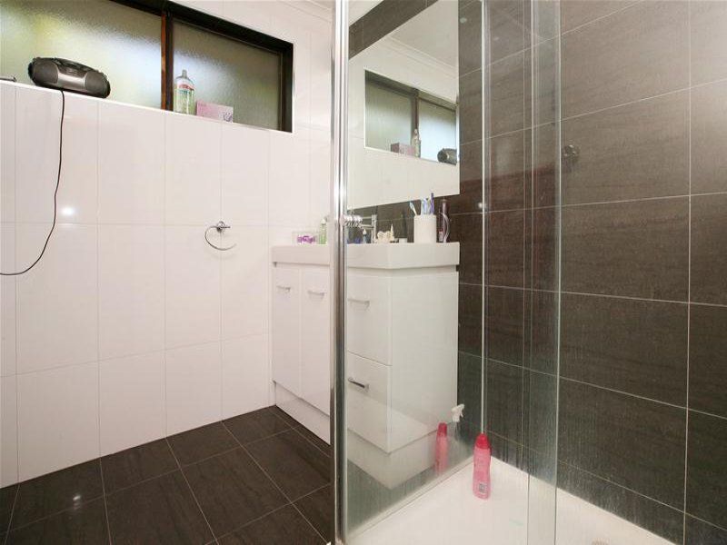 Well Maintained Family Home, Close to All Amenities!!