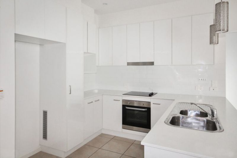 3/129 Duporth Avenue Maroochydore QLD, Maroochydore - Thumbnail 3