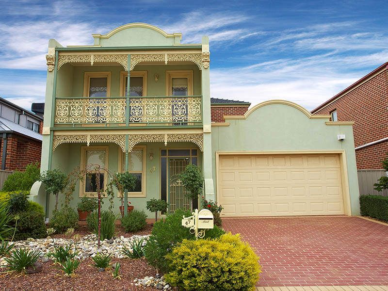 47 The Parkway, Caroline Springs - Thumbnail 2