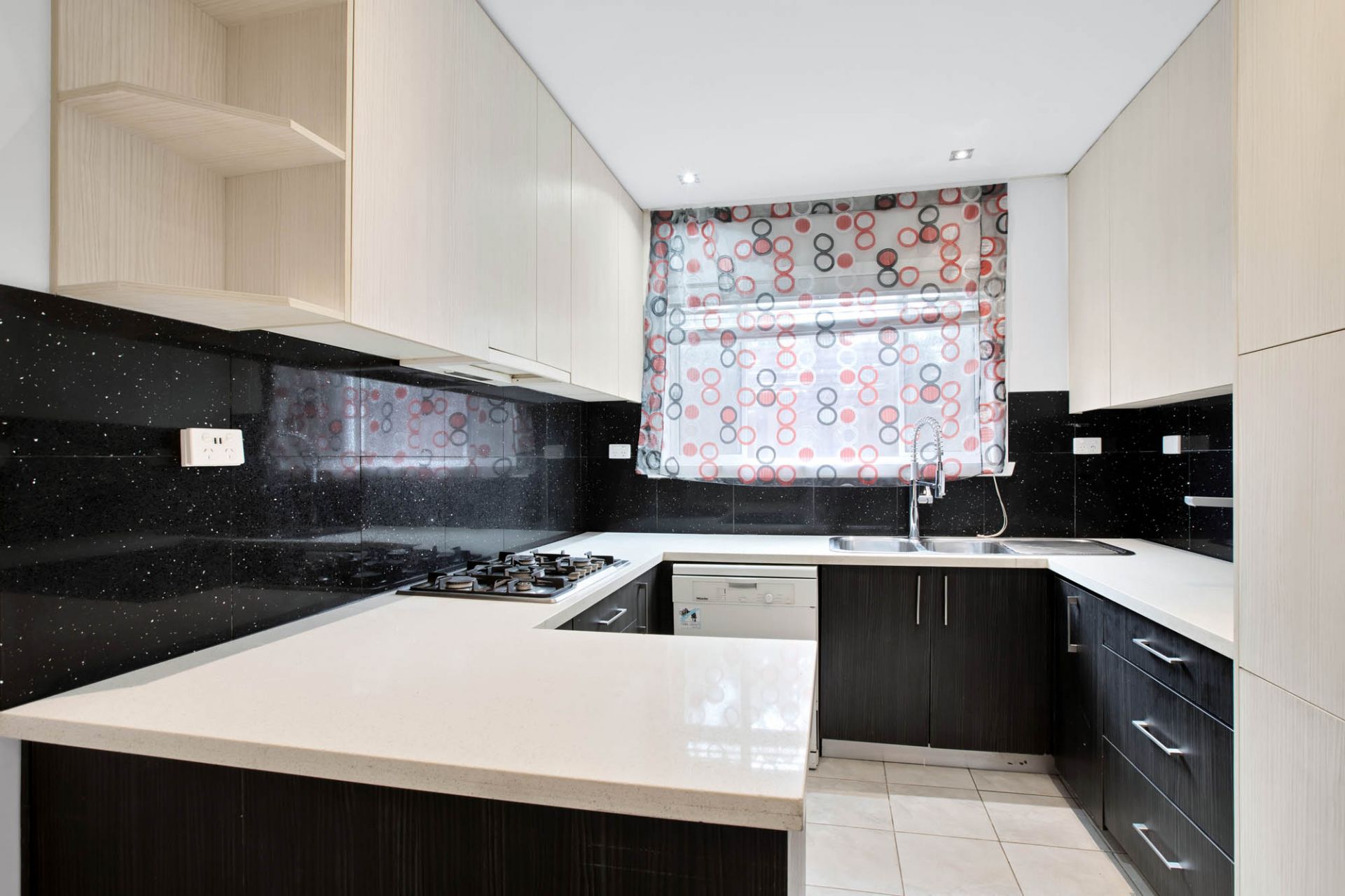 1/55 Hotham Street, St Kilda East - Thumbnail 4