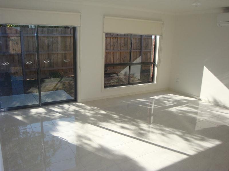 3/214 Spring Street, Reservoir