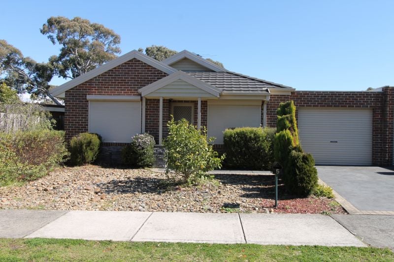 5 Doomben Drive, Mill Park