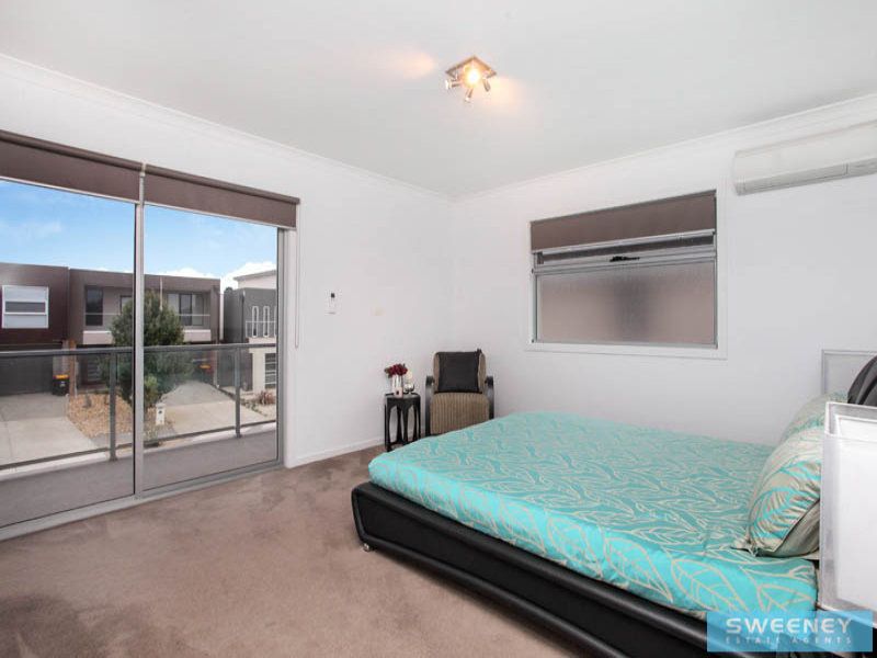 13 Seddon Place, Caroline Springs - Thumbnail 8