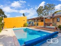 59 Anglesey Drive, Kardinya