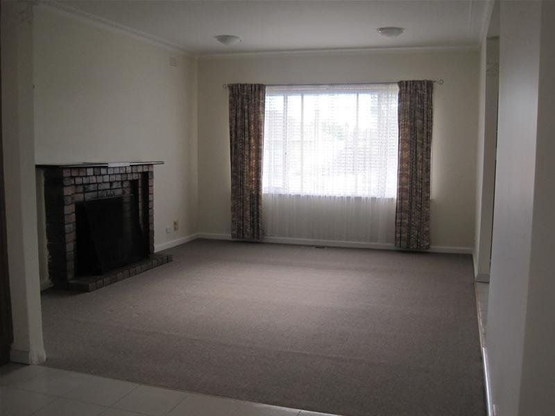FABULOUS FAMILY HOME IN RIPPER LOCATION !!!